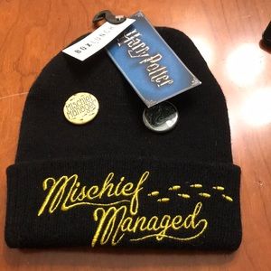 NWT Mischief Managed Harry Potter Beanie